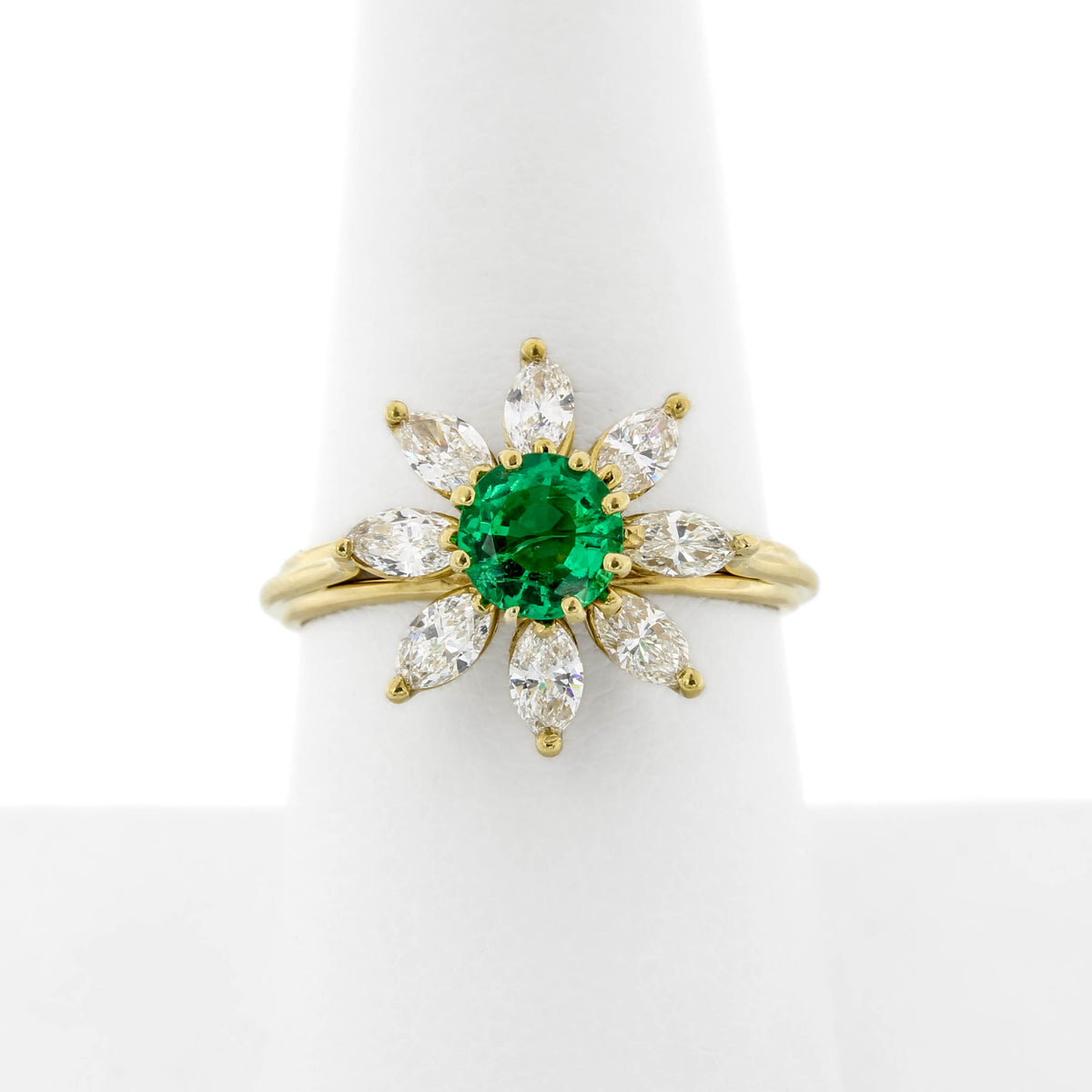 18K Yellow Gold .60 Ctw Emerald 1.60 Ctw Diamond Accented Size 8